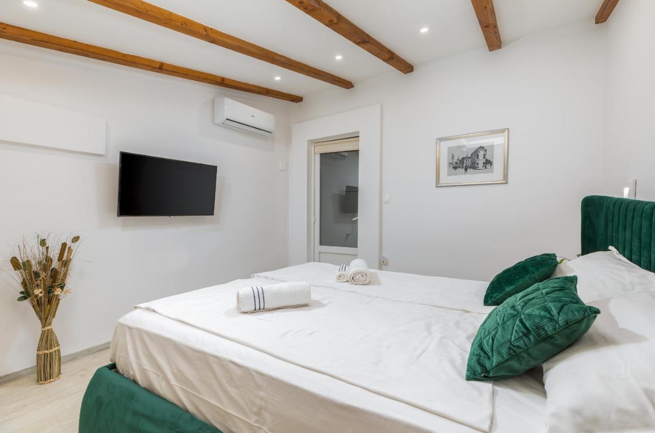Apartment Augusto - Sea View بولا المظهر الخارجي الصورة